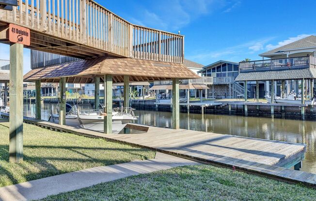 Furnished 2 bedroom / 2 bath home in Bayou Vista