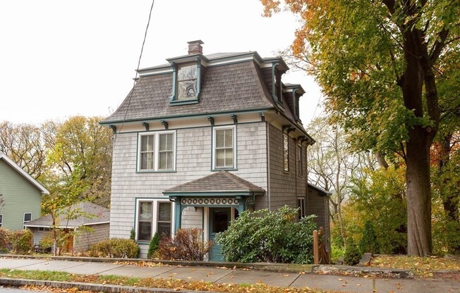 182 PALFREY ST