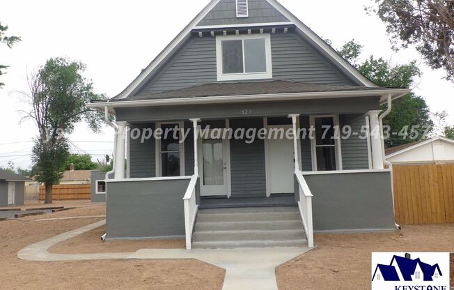 Charming Southside Victorian Tri-plex - Apartment with 2 Bedrooms/1 Bath  $1000/$1000