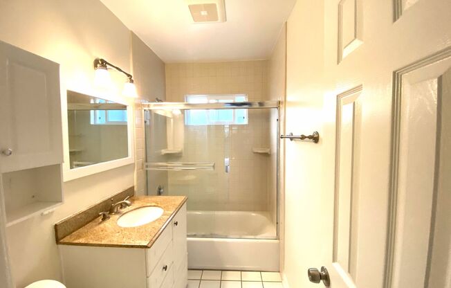 1 bed, 1 bath, $2,195, Unit 3