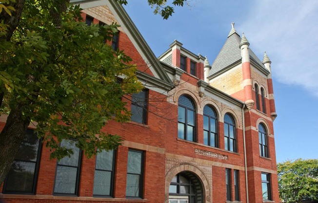 The unique large historic windows with arch tops and the tower and other masonry features make Roosevelt School truly unique.