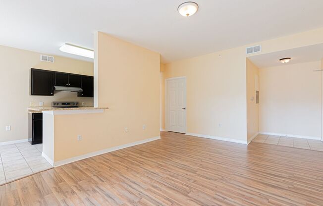 Ground-Level Comfort in North Naples – 2BR Condo in Fairway Preserve at Olde Cypress