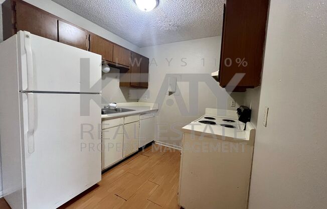 1 bed, 1 bath, 800 sqft, $600, Unit D