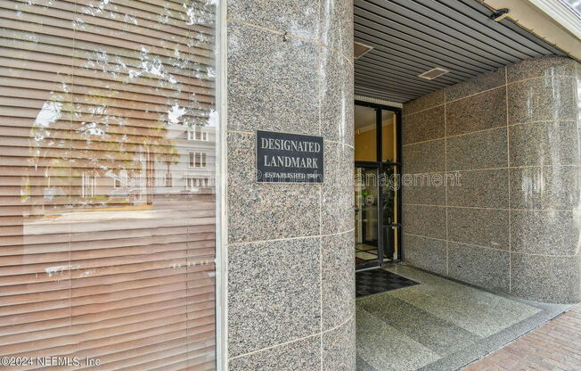 Studio, 1 bath, 425 sqft, $850, Unit 1412