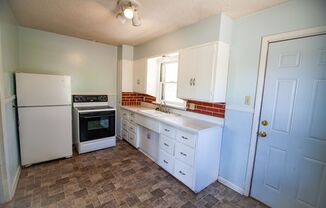 2 beds, 1 bath, $800