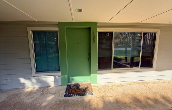 2200 Dickson Dr unit #123 78704 | 2 Bed 2 Baths Condo $1750