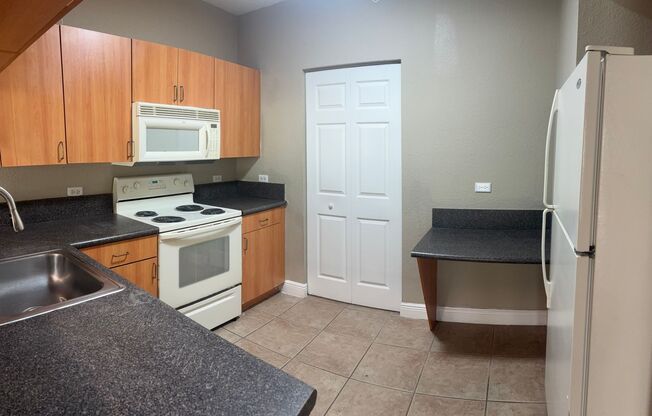 3 beds, 2 baths, 1,513 sqft, $2,366, Unit 10252-A2 NY