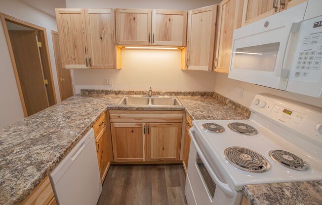1 bed, 1 bath, 630 sqft, $795, Unit 2551-212