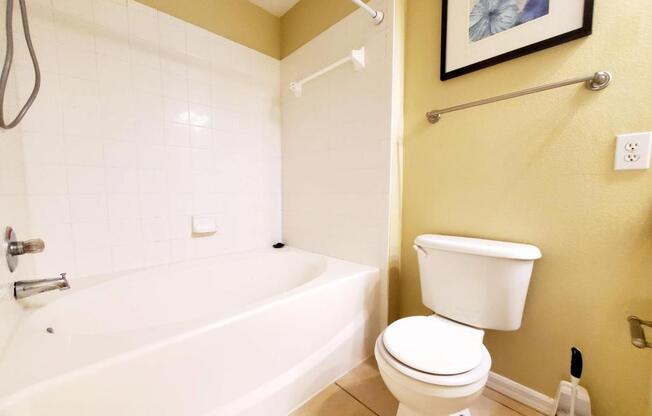 2 beds, 2 baths, 1,077 sqft, $1,550