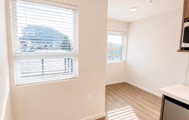 Studio, 1 bath, 180 sqft, $1,295, Unit 217-MFTE