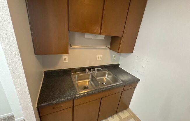 135 20th Ave SW