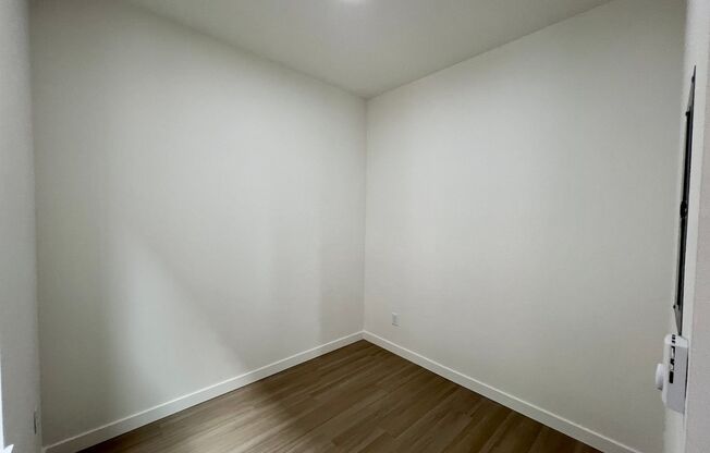 Studio, 1 bath, 326 sqft, $1,195, Unit 9