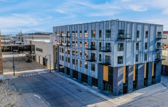 1 bed, 1 bath, 754 sqft, $1,650, Unit 213