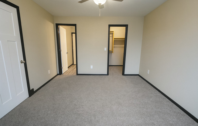 2110/14 E Village Estates Dr