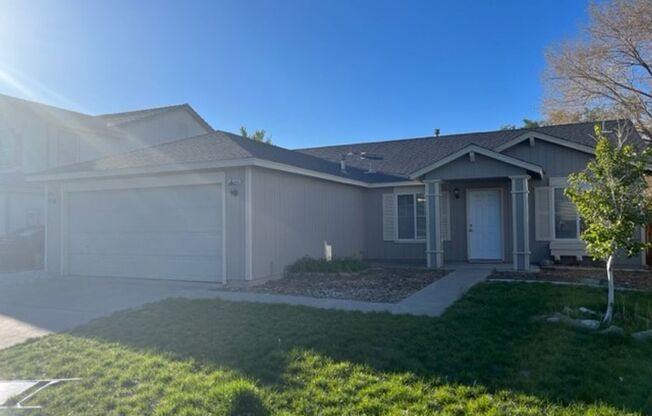 <b>Remodeled 3 Bedroom Stead Home<br><br>