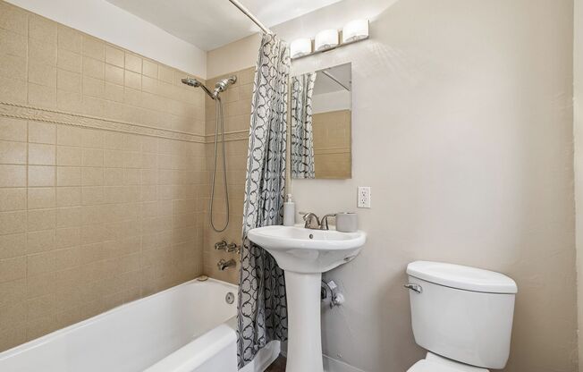 1 bed, 1 bath, 650 sqft, $1,595, Unit 5
