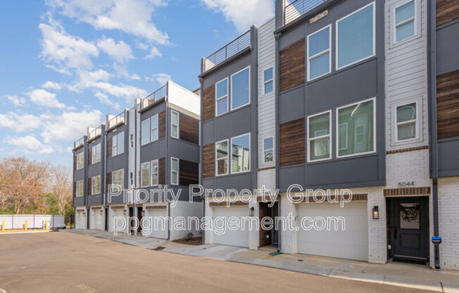 5048 YORK PARK LN