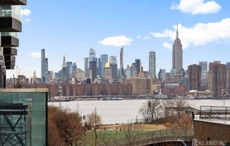 62 N 9 ST