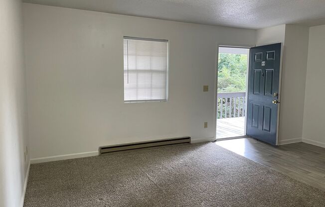 1 bed, 1 bath, 555 sqft, $700, Unit 158-HH