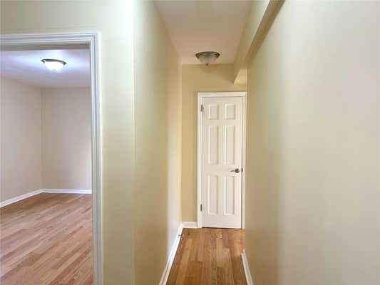 2 beds, 1 bath, 900 sqft, $2,400, Unit 3H