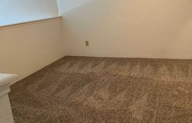 1 bed, 1.5 baths, 866 sqft, $935, Unit 2108