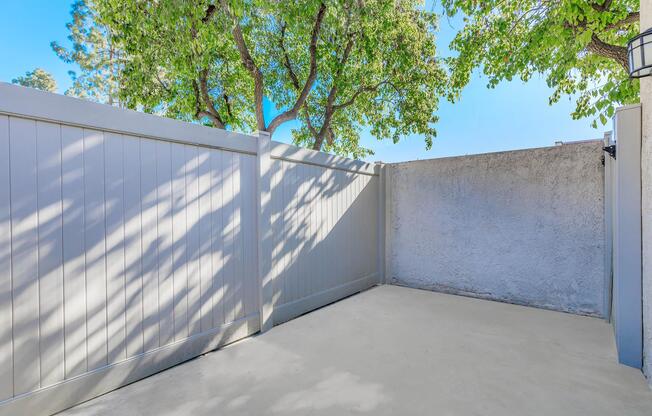 2 beds, 2 baths, 1,074 sqft, $2,515