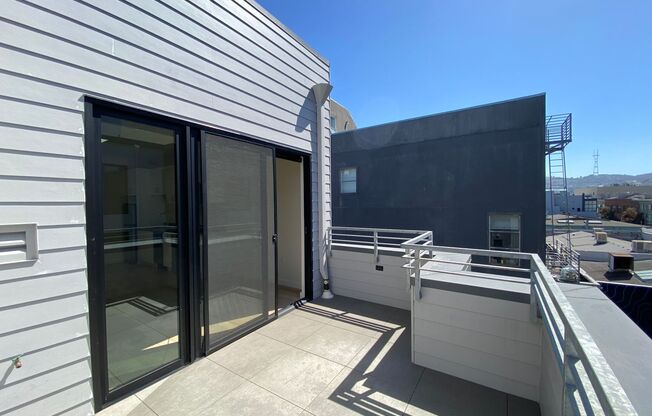 1 bed, 1 bath, $2,700, Unit Unit 6