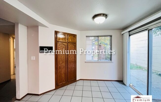 3 beds, 2.5 baths, $3,775