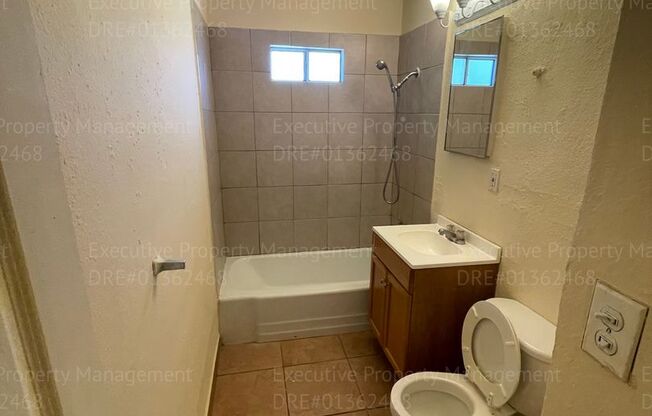 2 beds, 1 bath, $1,200