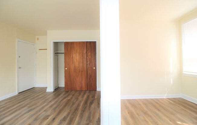 1 bed, 1 bath, $1,495, Unit #E208