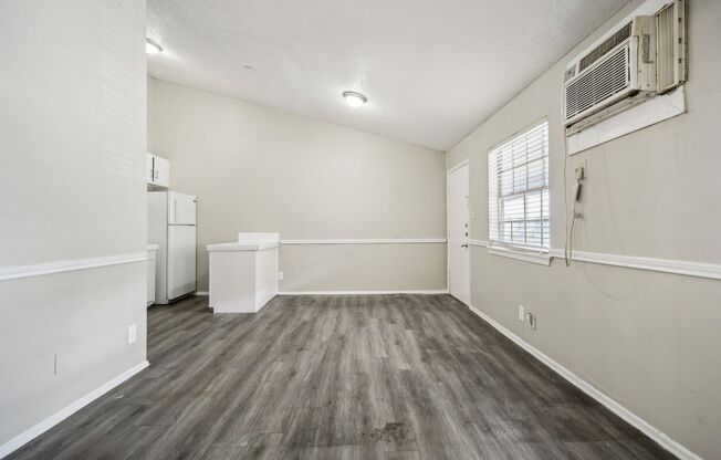 Studio, 1 bath, 400 sqft, $800, Unit PF-110