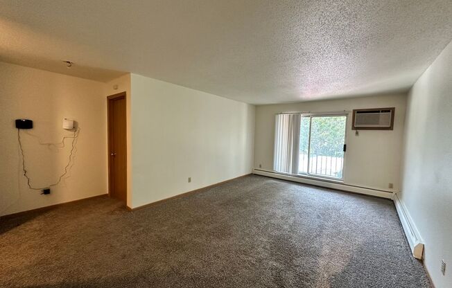 2 beds, 2 baths, 1,097 sqft, $1,475, Unit 44-308