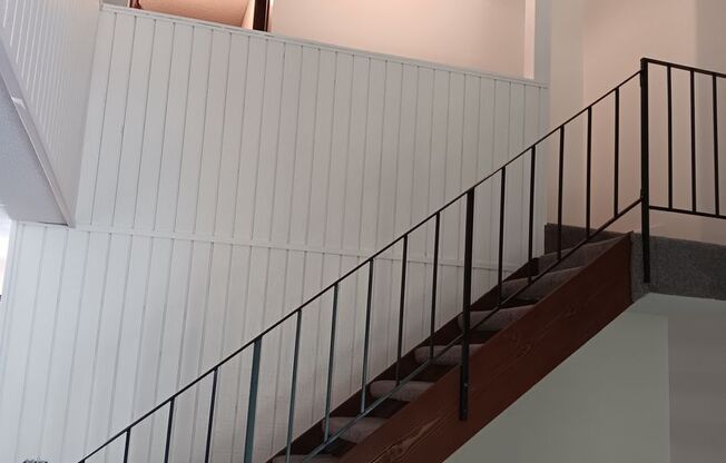 3 beds, 1.5 baths, 1,300 sqft, $2,399, Unit 214-788B