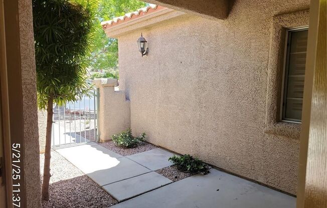 EXQUISITE SEM-CUSTOM HOME ON 1/2 ACRE IN GATED NW COMMUNITY