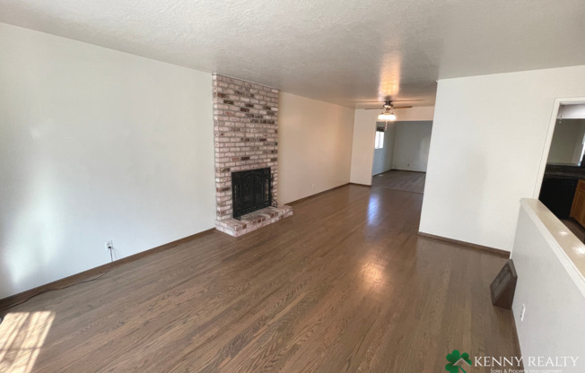 3 beds, 2 baths, $4,895