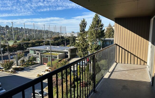 2 beds, 1 bath, 850 sqft, $1,895, Unit 504