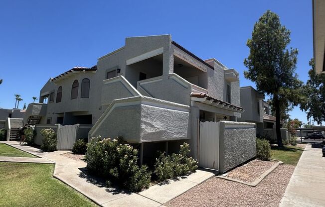 2 beds, 2 baths, 1,130 sqft, $1,699, Unit 2067