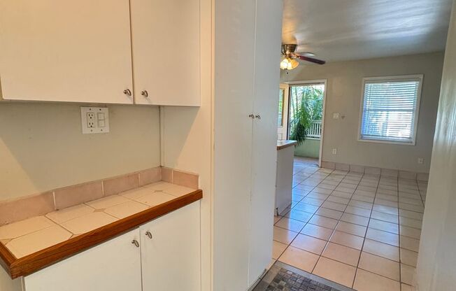 1 bed, 1 bath, $1,695, Unit 1638