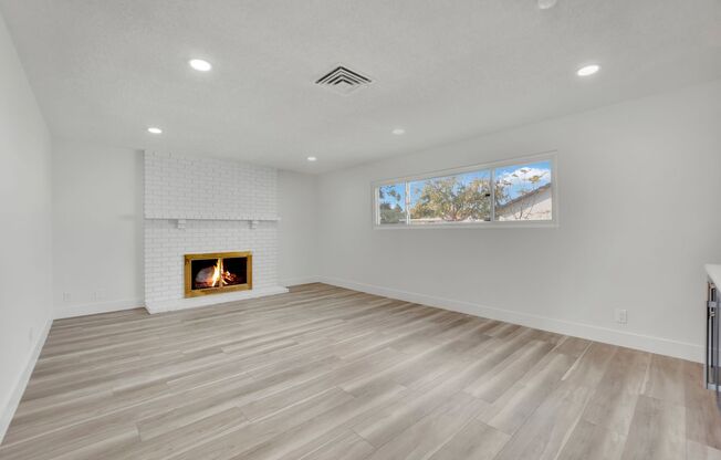 Mid-Century Modern Gem in Historic McNeil Estates – Fully Remodeled!