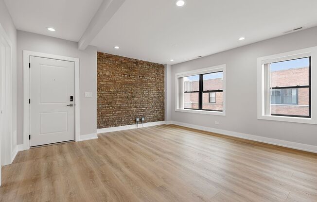 2 beds, 2 baths, 646 sqft, $2,250, Unit 1548-2B