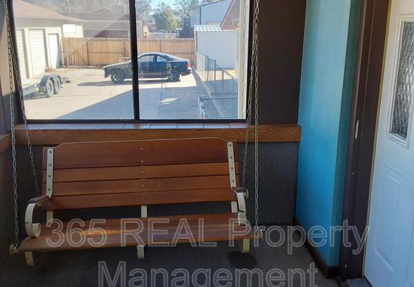 930 20 AVE