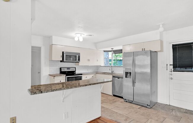 Convenient Living in Dallas – 3BR/2BA Home with Great Location