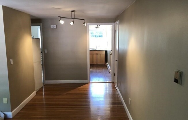 1 bed, 1 bath, 650 sqft, $2,100, Unit 3