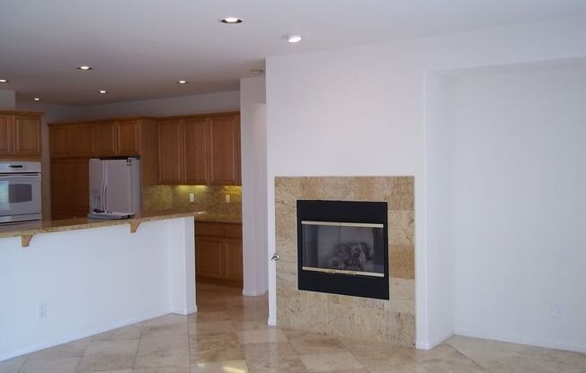 RED ROCK COUNTRY CLUB SINGLE STORY WITH AMAZING ENTERTAINING AREAS