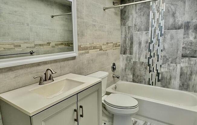 321 E 119 ST