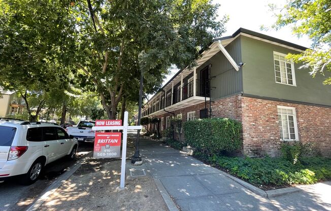 1 bed, 1 bath, $1,600, Unit 10