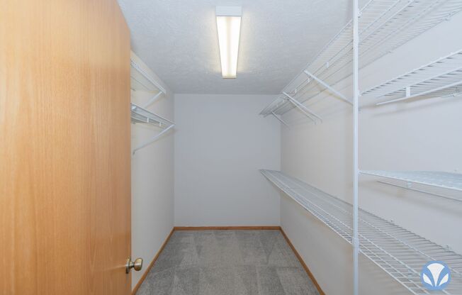 2 beds, 2 baths, 1,147 sqft, $1,410, Unit AL-58