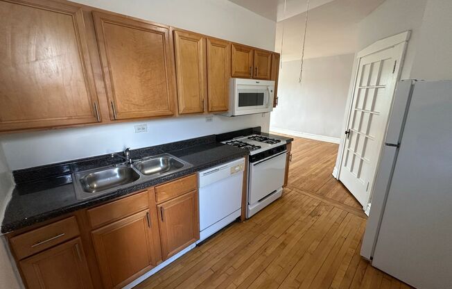 5002 N Springfield Ave