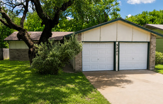 Great Home in South Austin - 78745 that backs to greenbelt