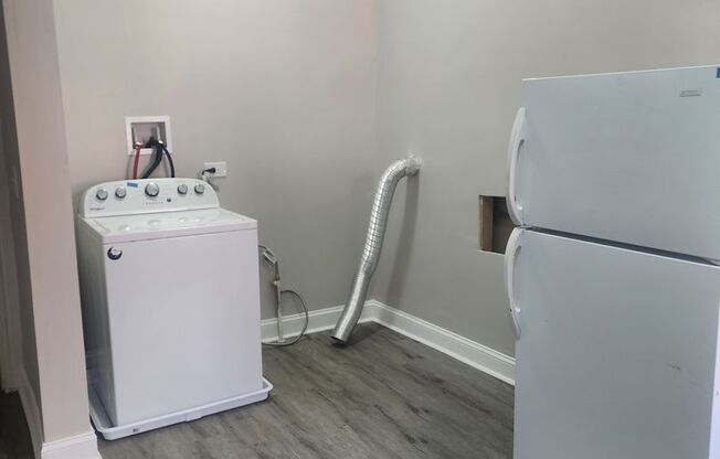 Spacious 3 Bedroom Home In West Baltimore